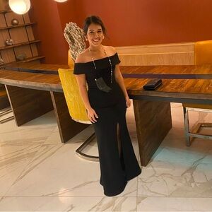 Black formal off the shoulder Lulus dress